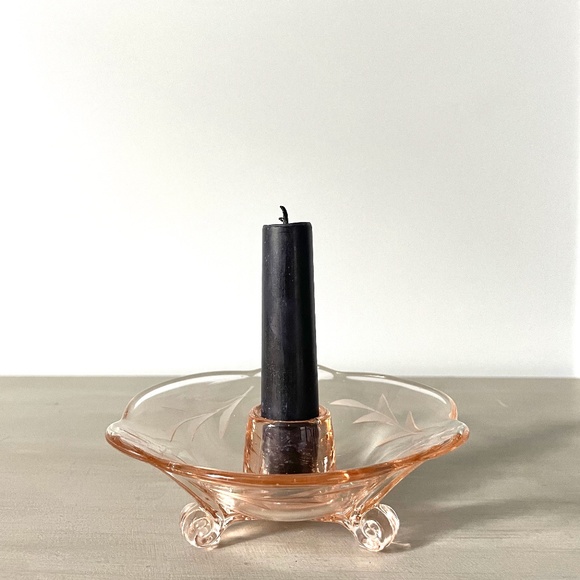 VINTAGE 1930s Depression Glass Etched Glass Footed Candle Holder - Picture 4 of 8